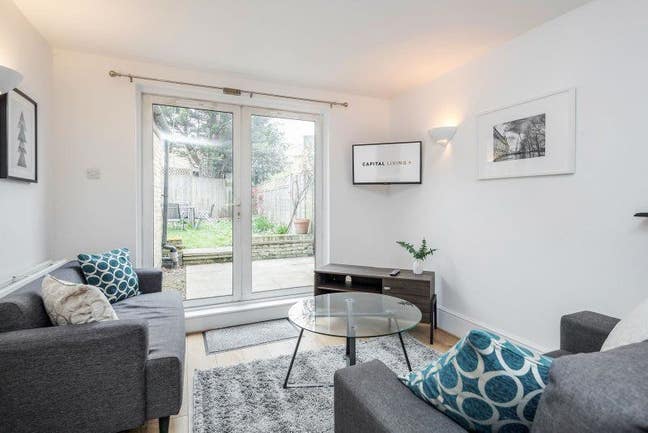 Large double room in Chiswick for £1100 Main Photo