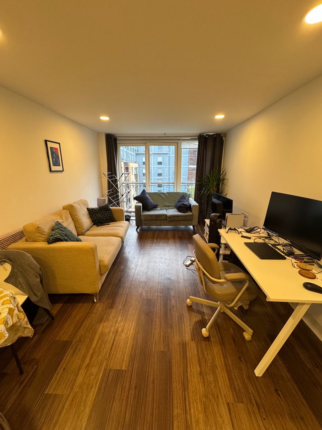 Spacious Room 10 minutes from kings cross Main Photo