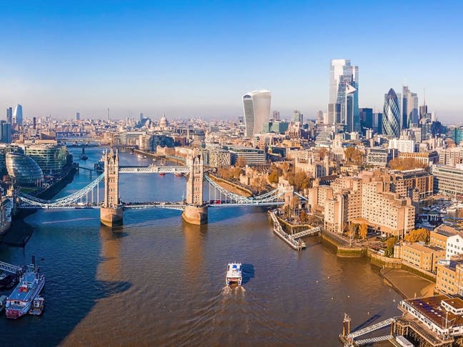 London Bridge Dream - 2 Rooms Left in Booming Area Main Photo