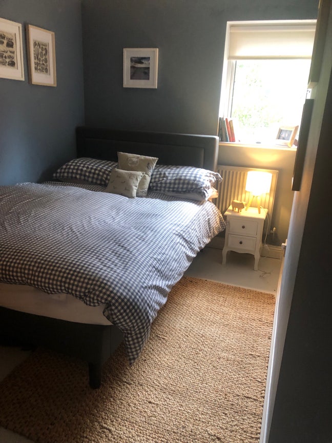 A lovely furnished Double room, with own bathroom Main Photo