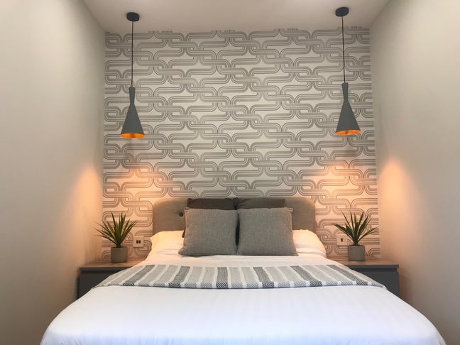 Modern Luxury Large Double En-Suite Room! Main Photo