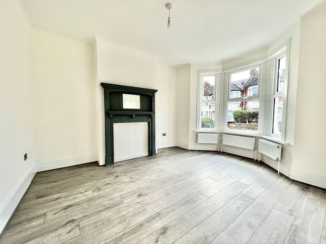 Plumstead Welcomes U - A Dream House (1 Rm Avail) Main Photo