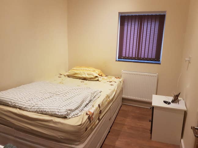 Ensuite Bedroom Avail All Bills Inc-Whalley Range Main Photo