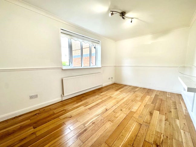 ***One Bedroom Flat To Rent, EN9*** Main Photo