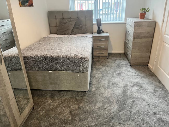 Ensuite Double Room Bills All in H.Share Main Photo