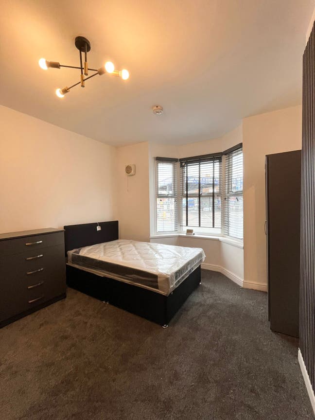 Double Studio Room, DY8 Main Photo