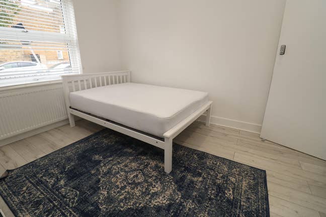 Affordable West London Living - Central Line  Main Photo