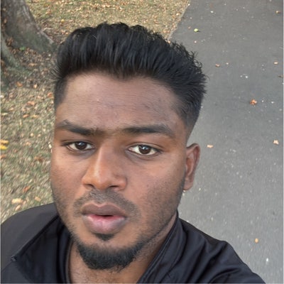 Professional Male seeks a single or double room Main Photo