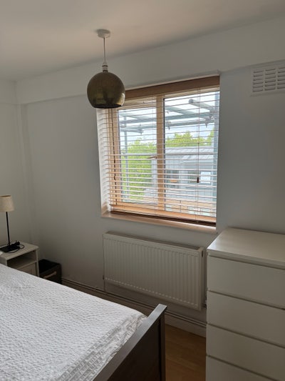 Spacious Double Room for Rent  Main Photo