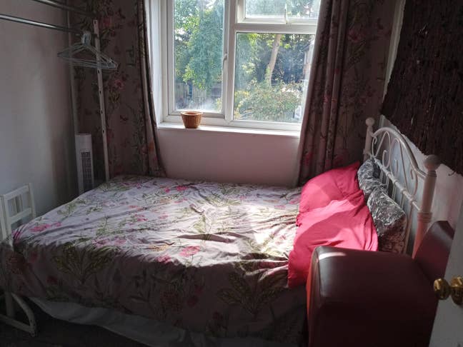 Beautiful double room with garden view Main Photo