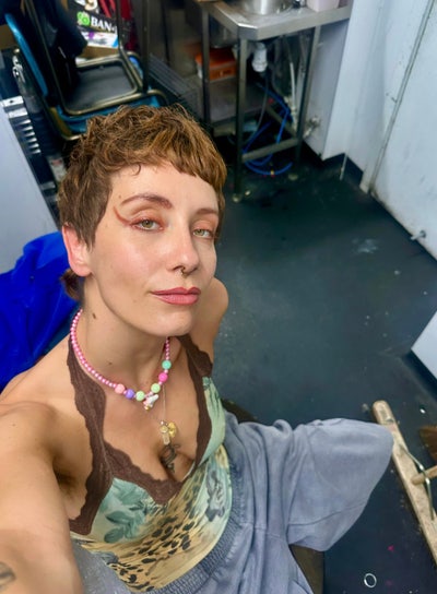 Queer creative looking for a room  Main Photo