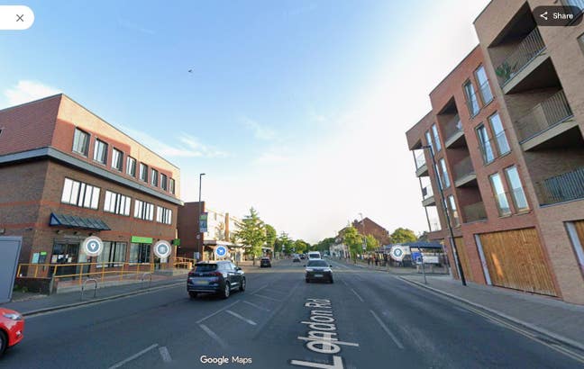 Three Double Rooms Next to Mitcham Main Photo