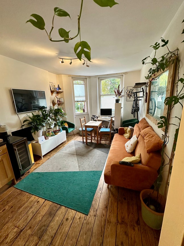 🌿 Bright Double Room in Fulham  Main Photo