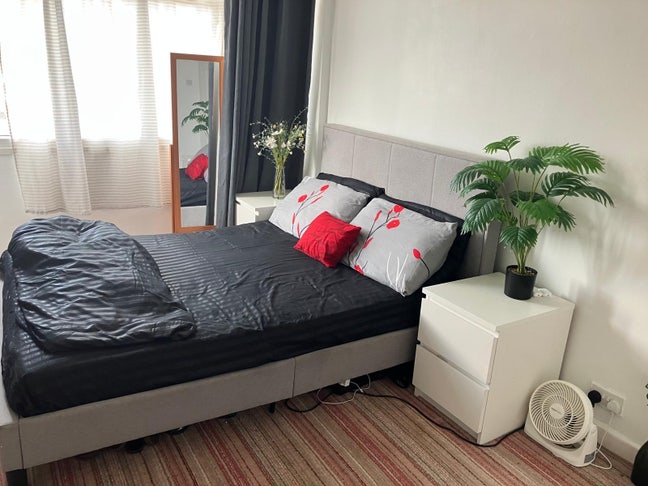 Master Bedroom available on immediate basis Main Photo