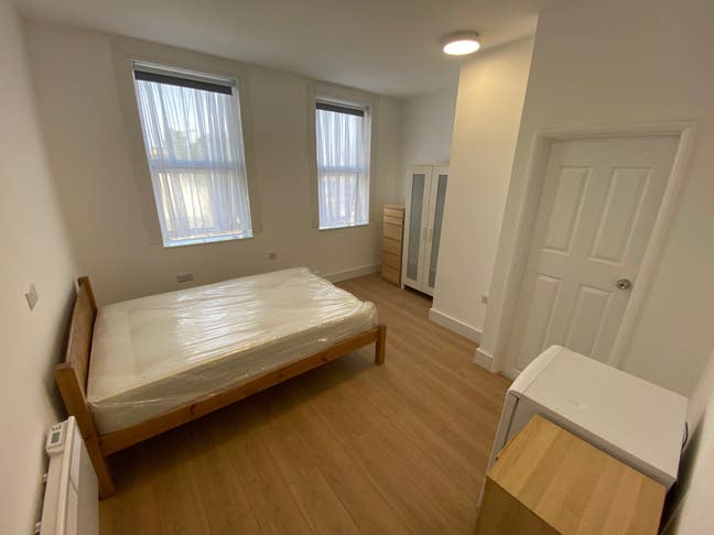 N4: Two Rooms (one ensuite) - All Bills Incl. Main Photo