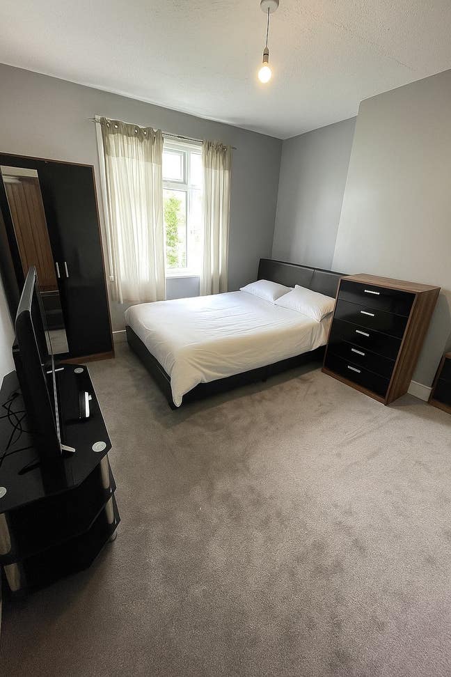 Large Double Bedroom In Brighton Road, Croydon Main Photo
