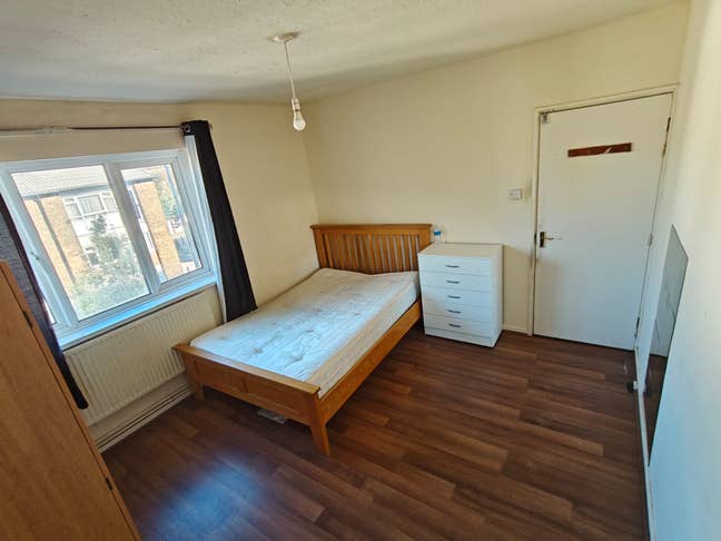 Double available in Salmon lane Main Photo
