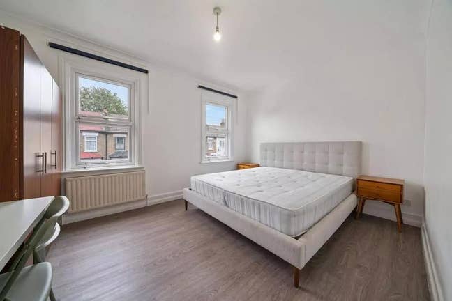 Room in 5 bed house Tottenham hale Main Photo