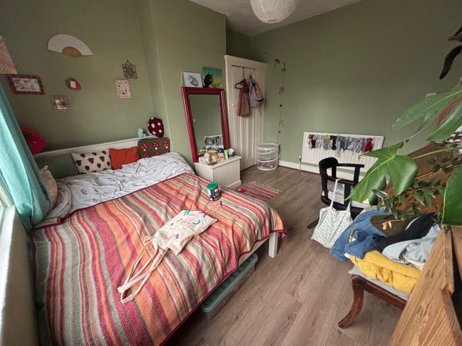 Homey double room in house w garden 🪴  Main Photo