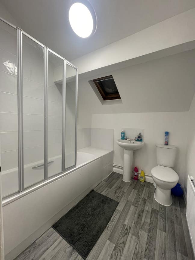 Double & Single Rooms Near Birmingham City Centre Main Photo