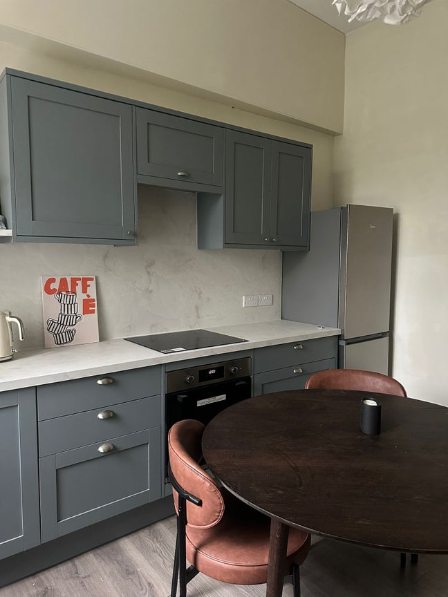 Single room available  Main Photo