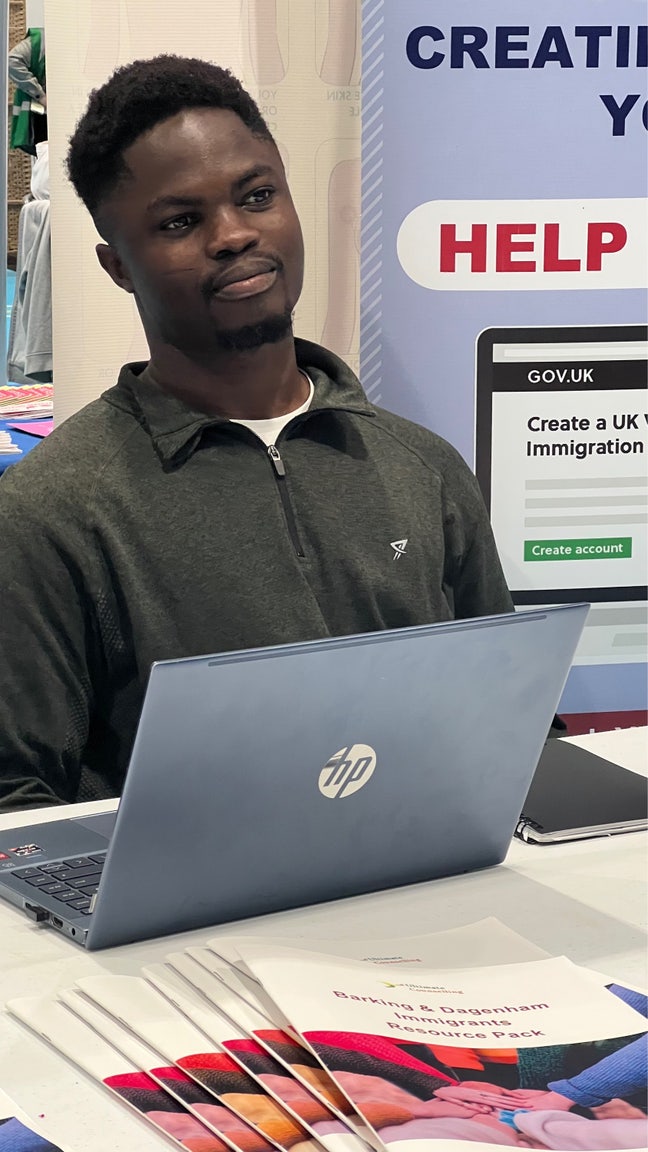 Hi, I’m Davis   27 years old, currently stu... Main Photo