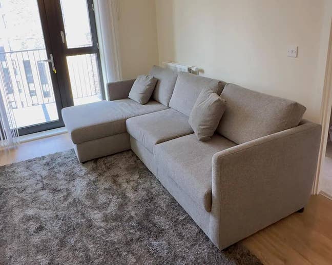 Stylish 1-Bed flat with Balcony in wembley park  Main Photo