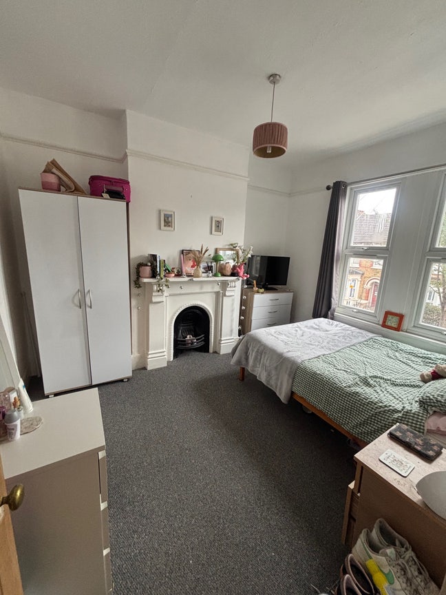 ✨ Cute double Room Available – Tooting Broadway 🏡  Main Photo