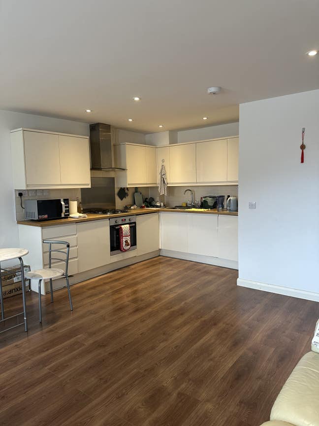 Spacious 1 Bed Flat Main Photo