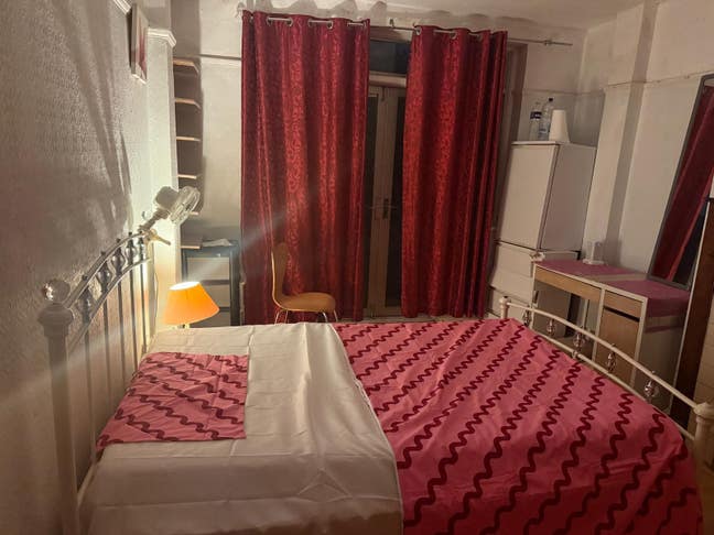 Double Room to Let-Waverley Garden NW10 7EE - £700 Main Photo
