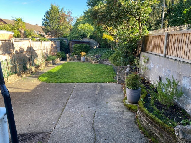 Single room for rent Main Photo