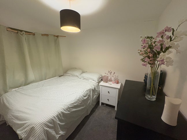 Double room- close to city centre  Main Photo