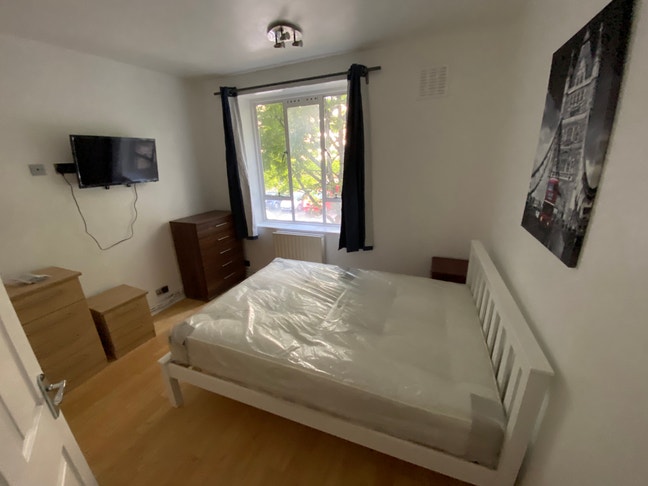 Nice double room available in Putney Heath Main Photo
