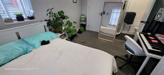 En suite rooms, Swinton, transport bills included  Main Photo