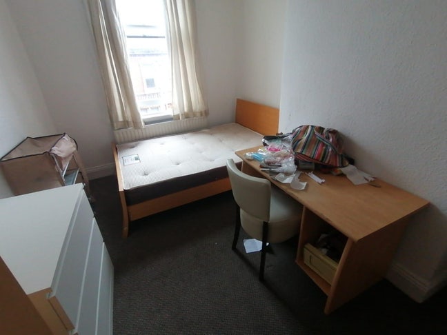 Single room in 95A Portland house  Main Photo
