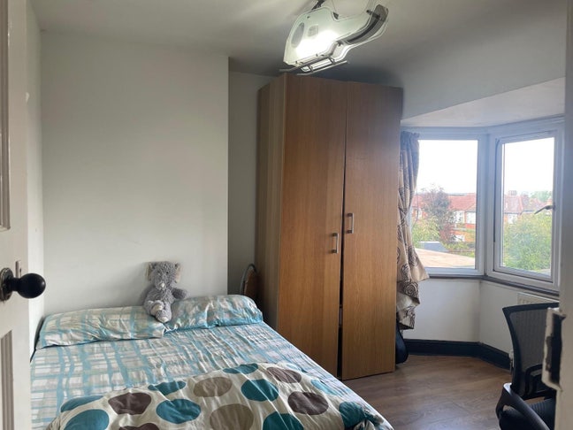 Double Room available- Stanmore Main Photo