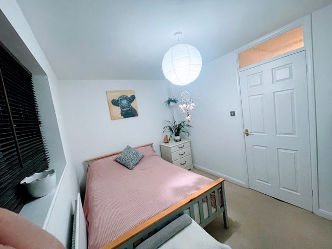Double room to rent Bracknell Main Photo