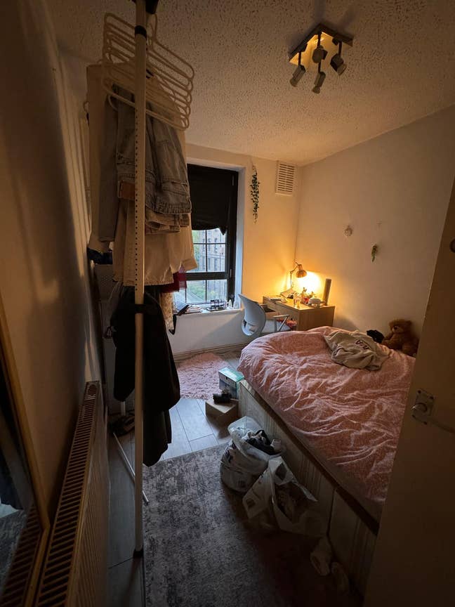 Cosy Room in Friendly Hoxton Flat Main Photo