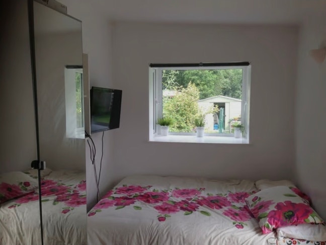 Lovely Garden House Studio Main Photo