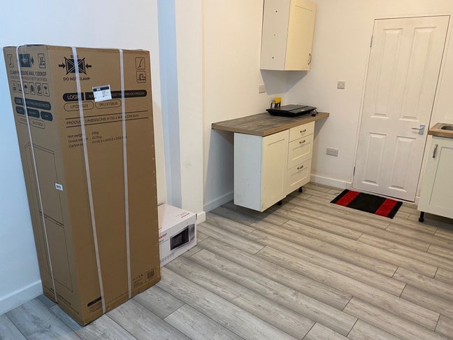Amazing studio for rent Near East Ham  Main Photo