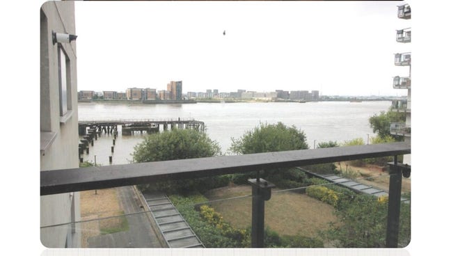 Flatmate needed for Woolwich riverside apartment Main Photo