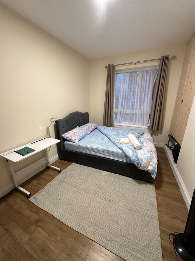 A double room with shower/ toilet  Main Photo