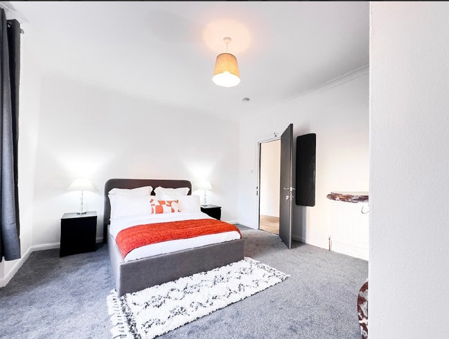 Spacious Room in Gravesend - all bills included! Main Photo