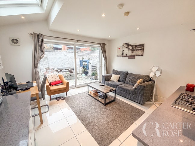 Fab 2 bed ground flr flat Shakespear Rd Herne Hill Main Photo