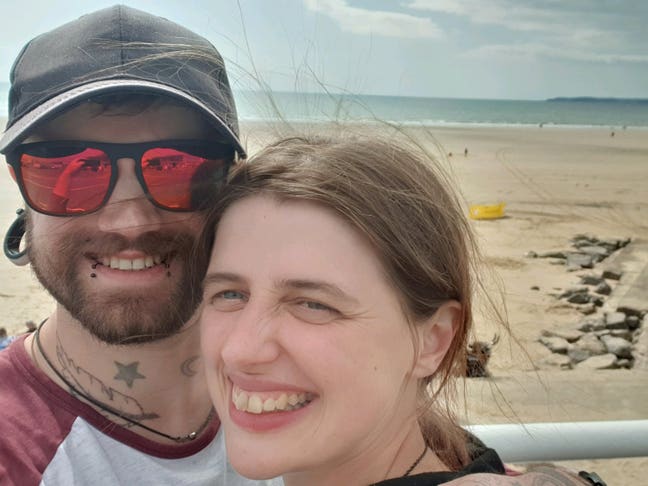 Room wanted for a couple Main Photo