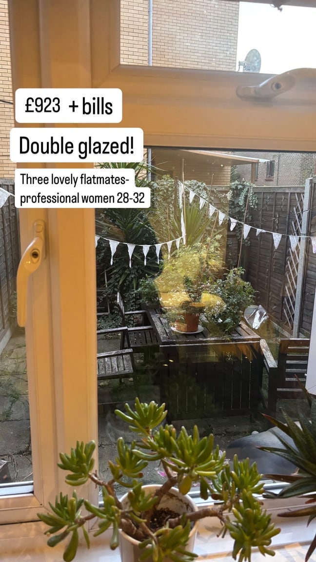 Double Room- great location with patio Main Photo