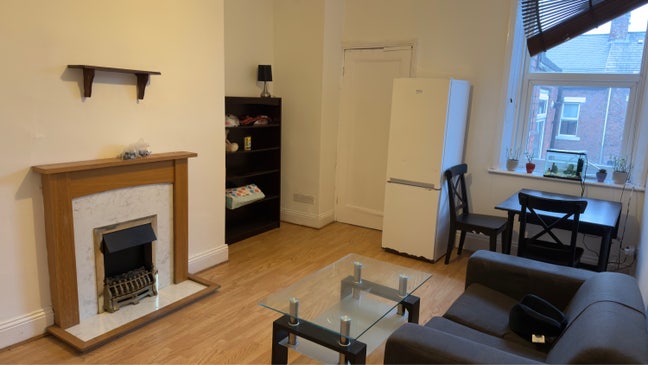 One room rent  Main Photo