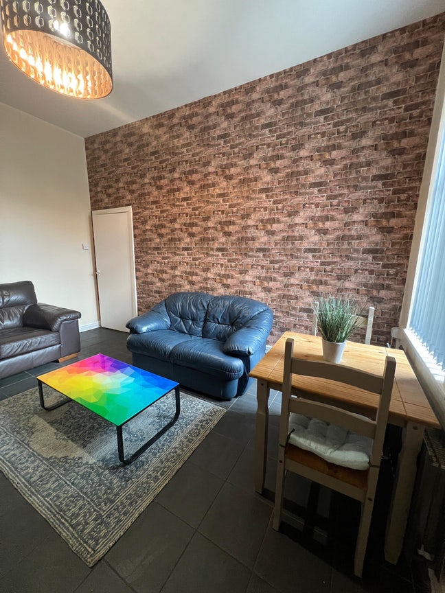 2-Bed Furnished Flat on Hartington Street Main Photo