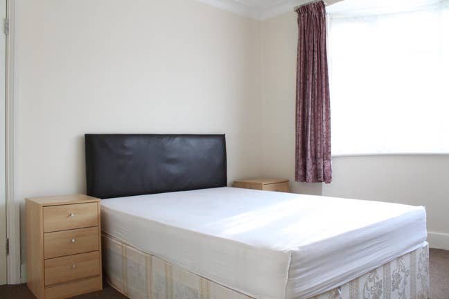 Hounslow West  Room for Single Person Main Photo