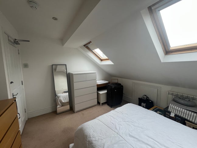 Two double rooms in a big house Main Photo